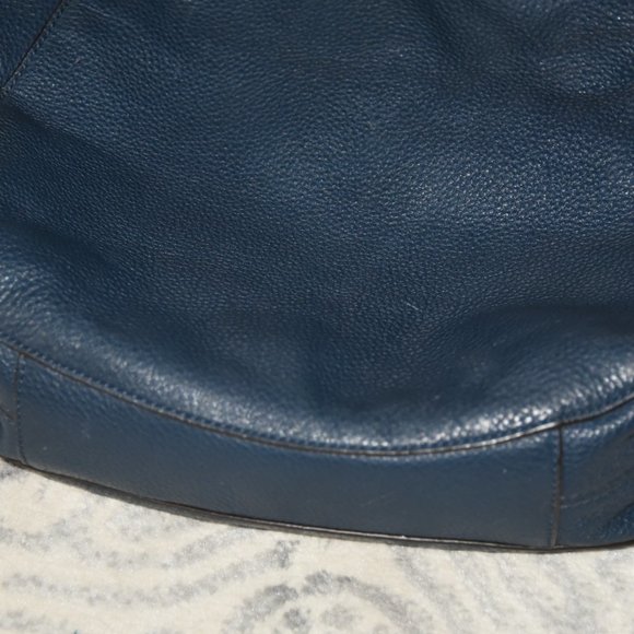 Michael KORS navy blue MEGAN Crossbody shoulder SLOUCH handbag LEATHER gold - Picture 14 of 15